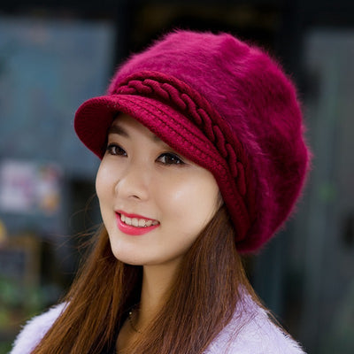 Ladies winter knitted beret