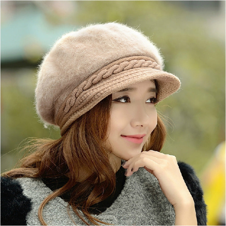 Ladies winter knitted beret