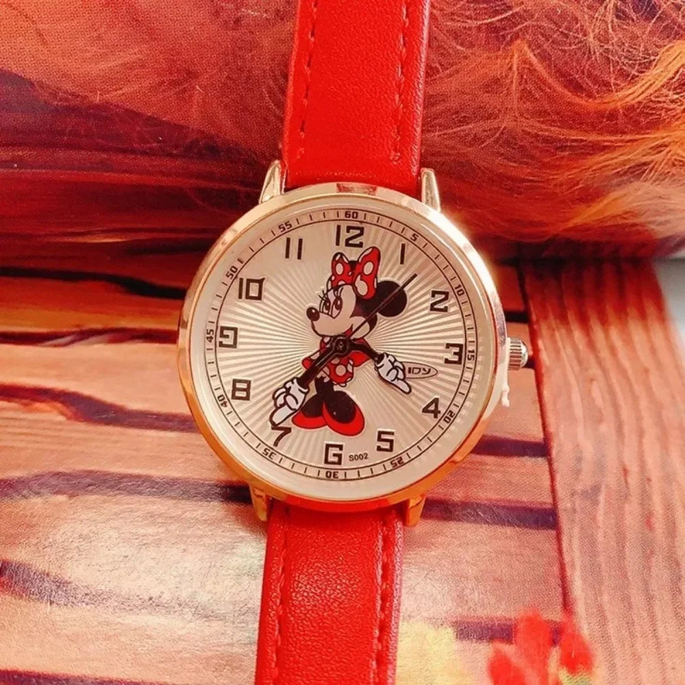 New Luxury Womens Watches Fashion Cute Cartoon Quartz Watch for Women Girl Small Dial Wristwatch Ladies Dress Watch Female Clock